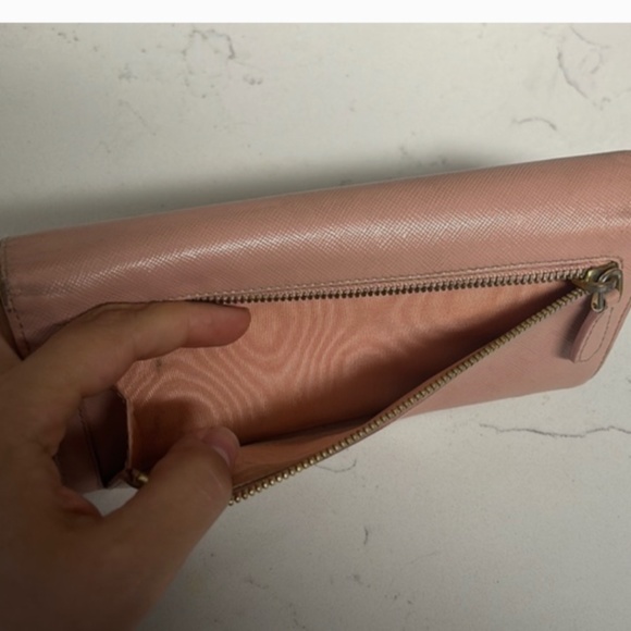 Prada Saffiano Bow Wallet in Pink - Picture 10 of 13